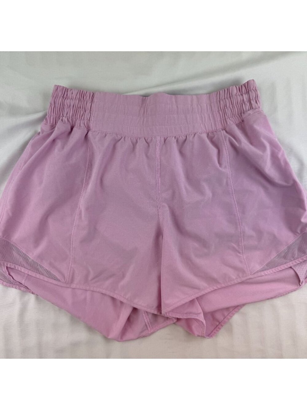 Lululemon Size 8 Hotty Hot Shorts High Rise HR 4” Lined VITP Vita Pink
